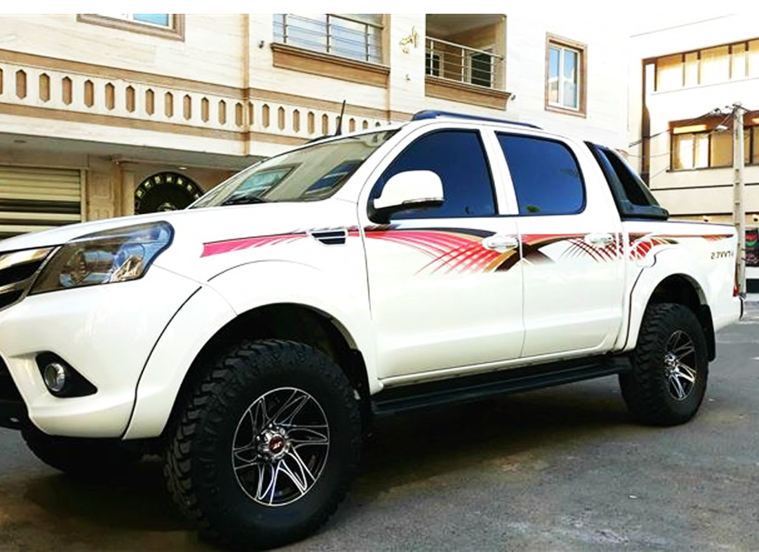 خط کشی بغل تویوتا هایلوکس ریوو